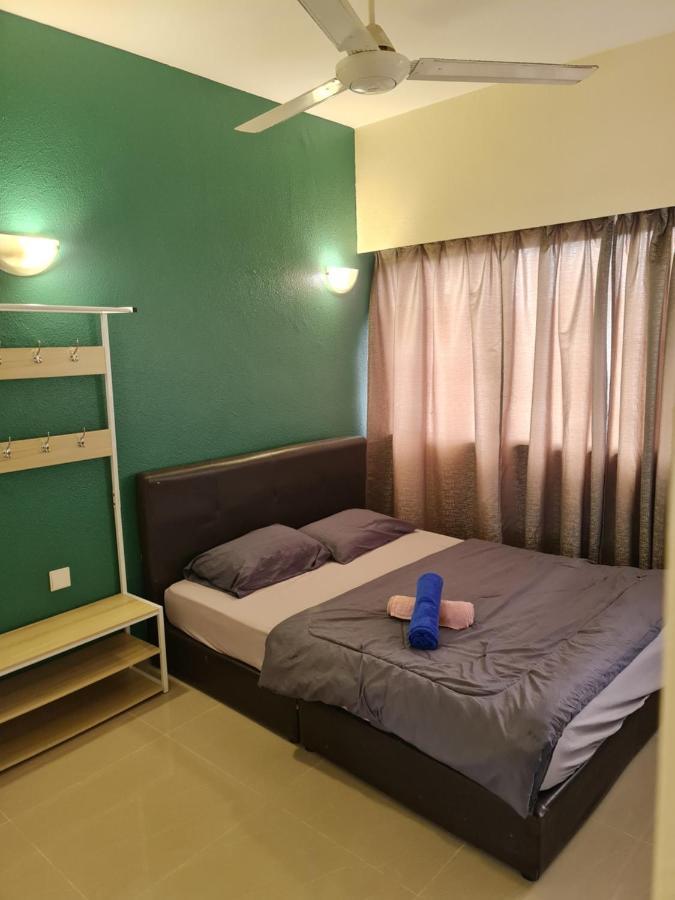 Sri Sayang Home Stay George Town Extérieur photo
